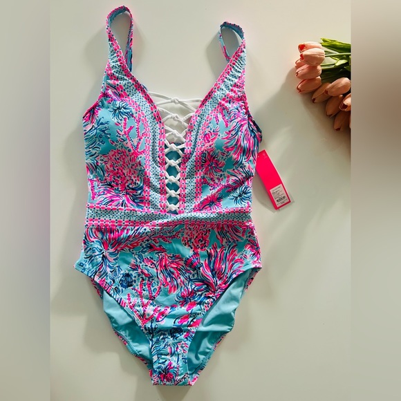 Lilly Pulitzer Caseylee lattice one piece swimsuit - Picture 12 of 15